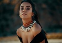  tugba-yurt-benim-o-isimli-ersay-uner-imzali-yeni-sarkisi